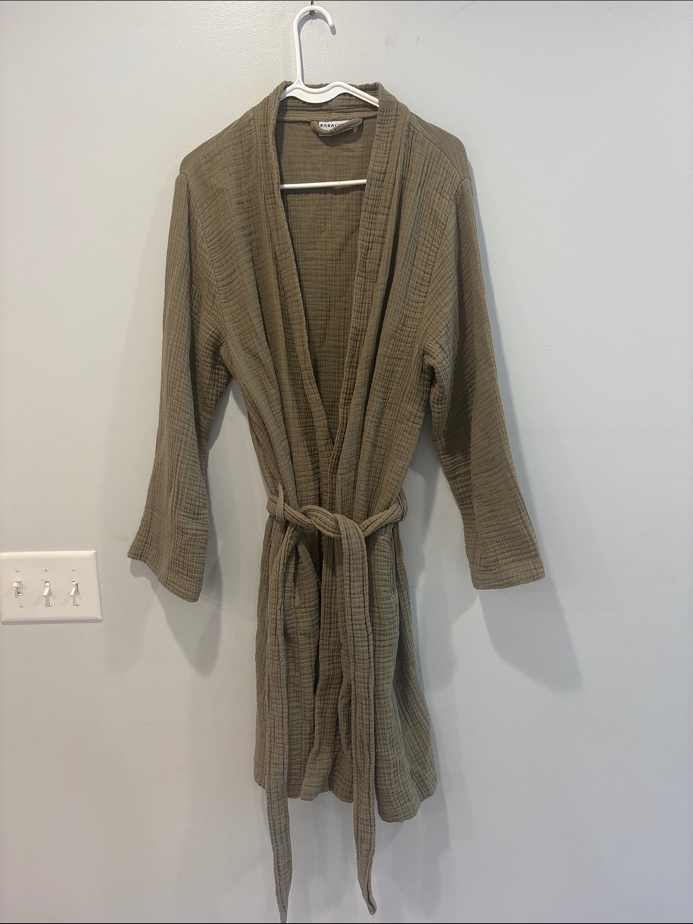Parachute Olive Cloud Cotton Robe in Sage Green - Picture 3 of 7